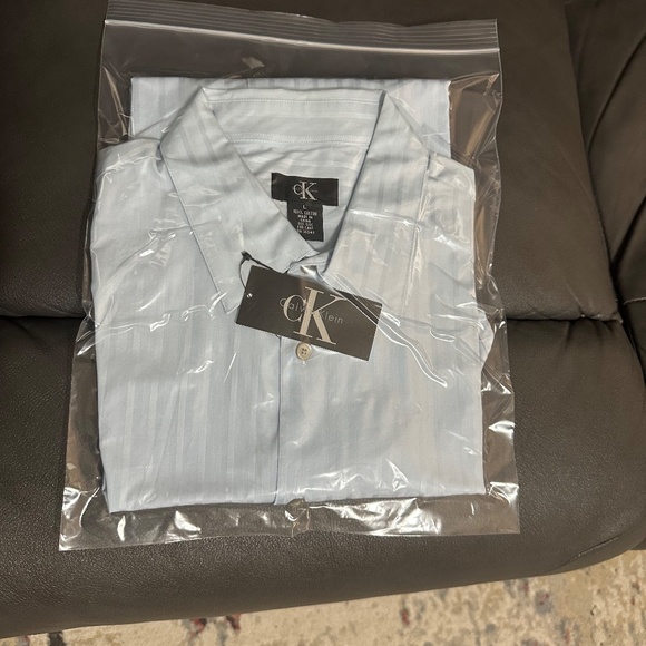 Calvin Klein  Men's Long Sleeve Cotton Light Blue Striped Size L. Shirt. NEW. - Picture 12 of 13